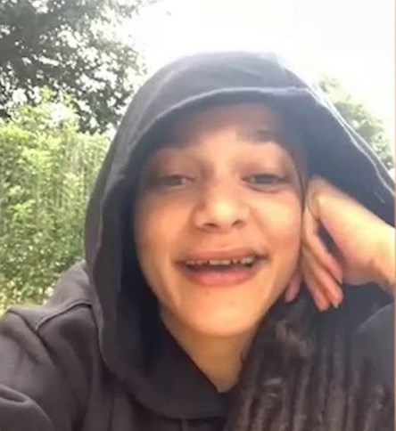 Sasha Lane Teeth